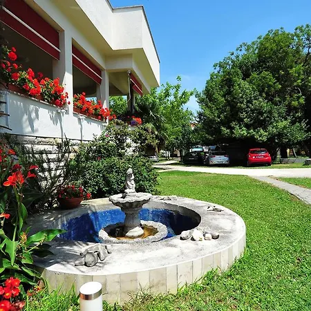 アパート Fontana *